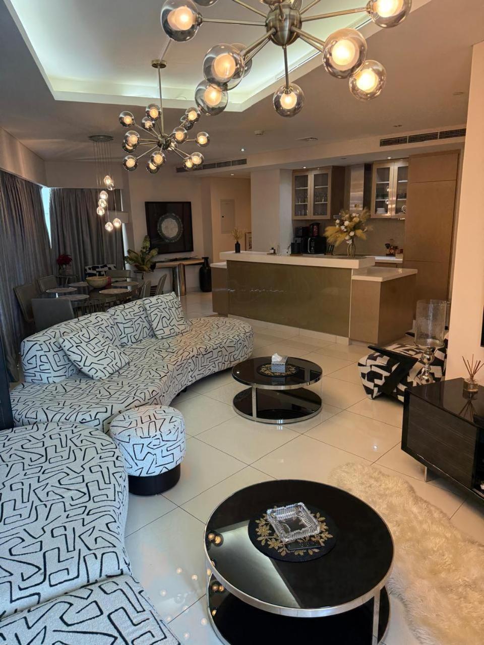Apartment 6001 Burj Views By Royal Montania Homes