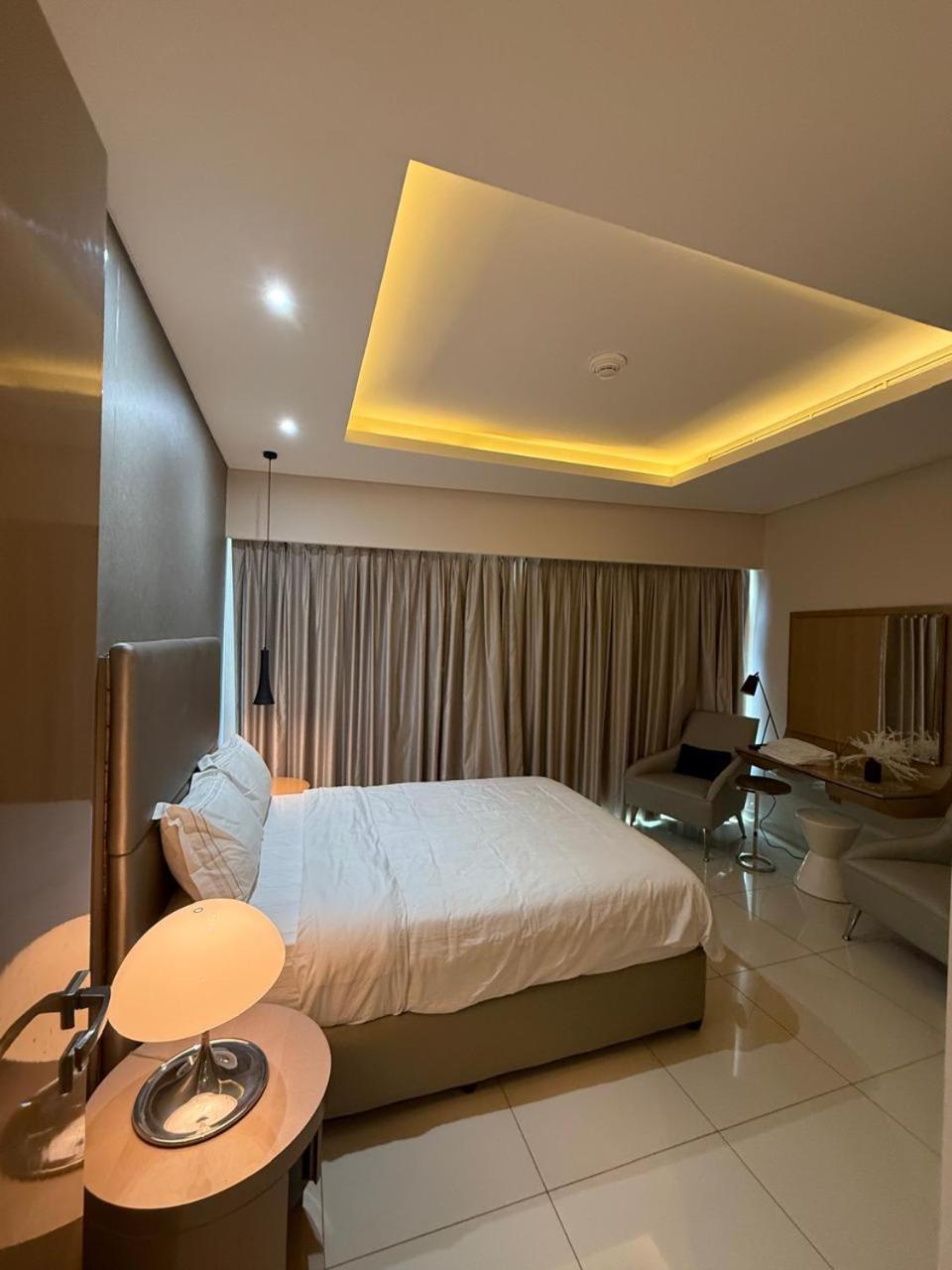 Apartment 6001 Burj Views By Royal Montania Homes Dubai