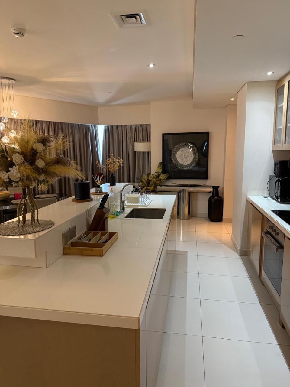 Apartment 6001 Burj Views By Royal Montania Homes Dubai