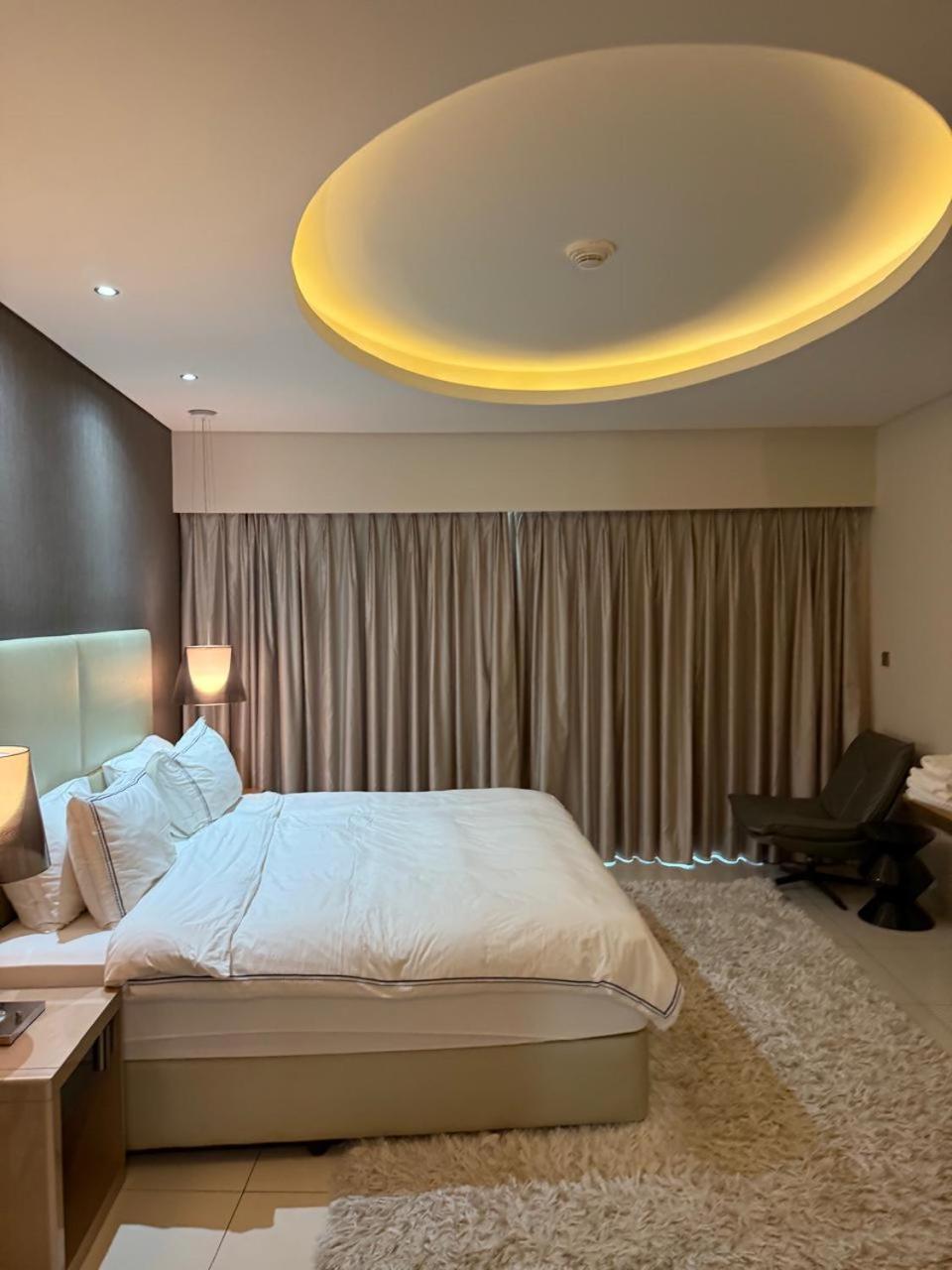 Apartment 6001 Burj Views By Royal Montania Homes *