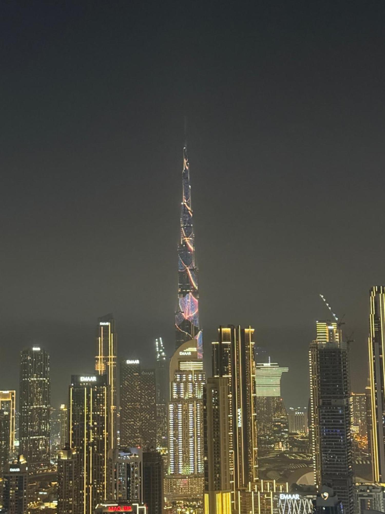 Apartment 6001 Burj Views By Royal Montania Homes *